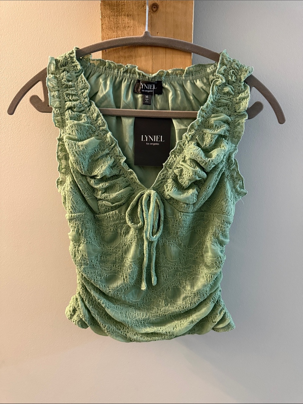 LYNIEL LA Sage Green v-Neck with side synched blouse, NWTs